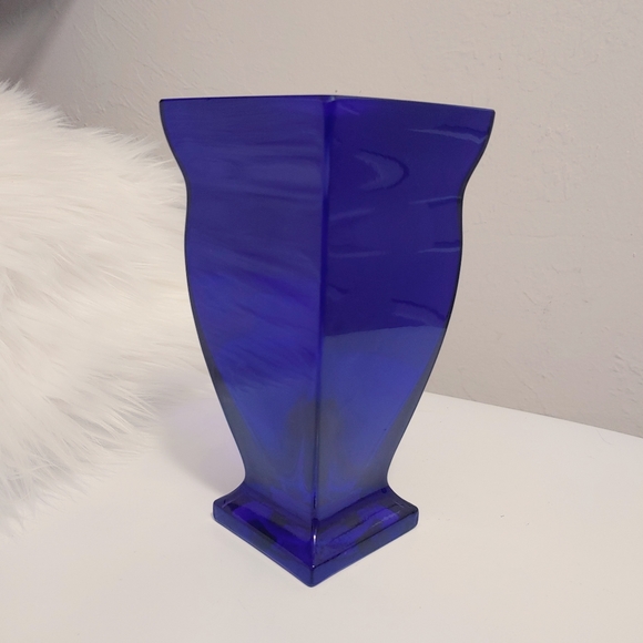 teleflora Accents Teleflora Deep Purple Vase 775 Poshmark